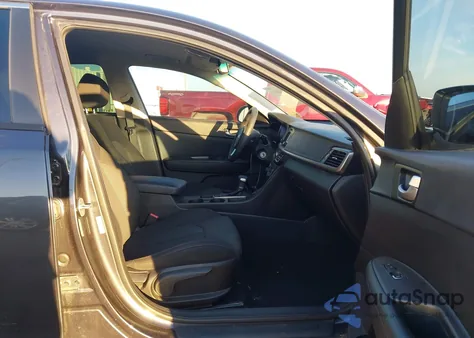 2017 Kia Optima Lx from USA, damaged, VIN 5XXGT4L38HG158423